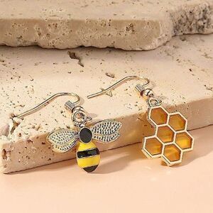 Sweet Honey Bee & Hive Statement Earrings Unique Animal Insect Nature Jewelry